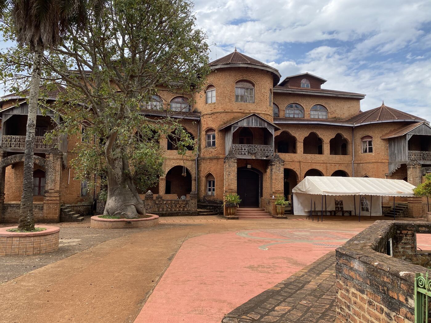 Le palais royal des sultans bamoun, à Foumban